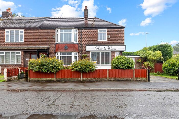 3 Bedroom Semi-Detached House For Sale In Lords Street, Cadishead, M44
