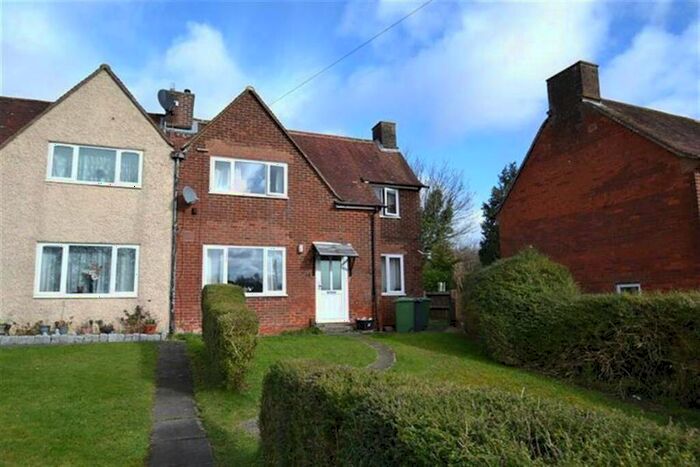 3 Bedroom Semi-Detached House To Rent In Stanmore, SO22