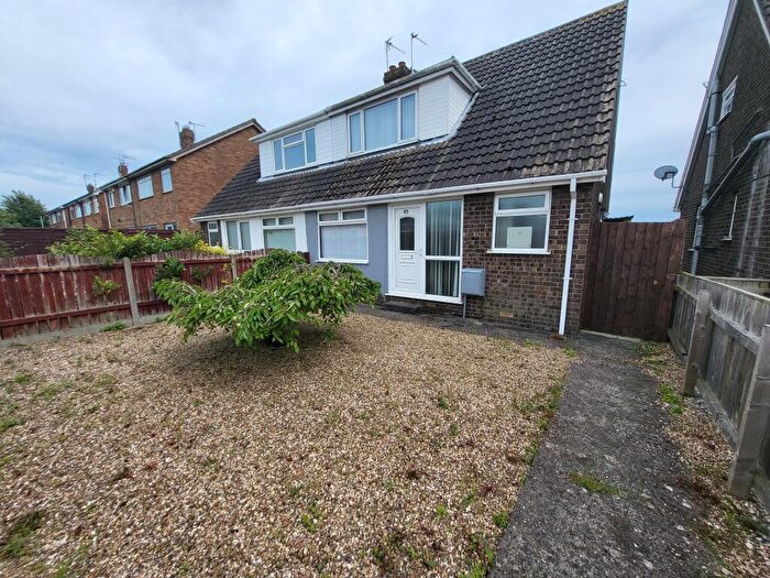 3 Bedroom Semi-Detached House To Rent In Jendale, HU7