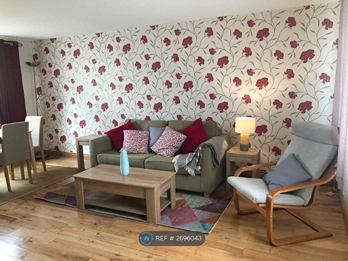 3 Bedroom Semi-Detached House To Rent In Elderfield Road, Bicester, OX27