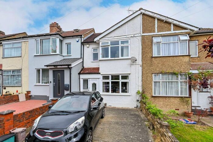 3 Bedroom Terraced House To Rent In Charminster Road, Worcester Park, KT4