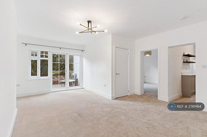 2 Bedroom Flat To Rent In Norton Way South, Letchworth Garden City, SG6