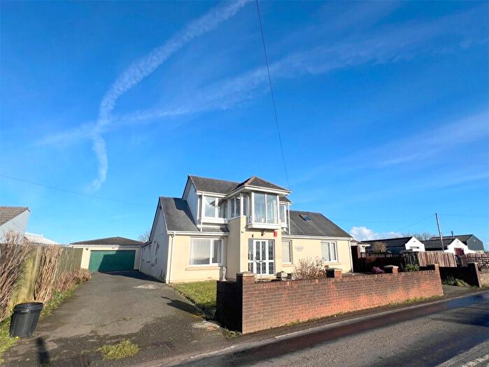 4 Bedroom Detached House For Sale In Dreenhill, Haverfordwest, SA62