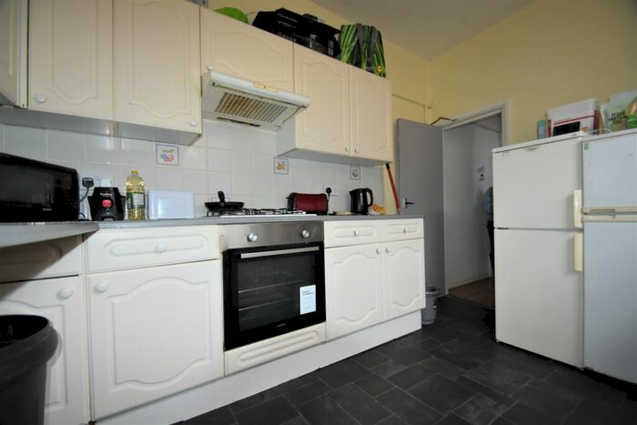 5 Bedroom Terraced House To Rent In Fawcett Road, Southsea, PO4