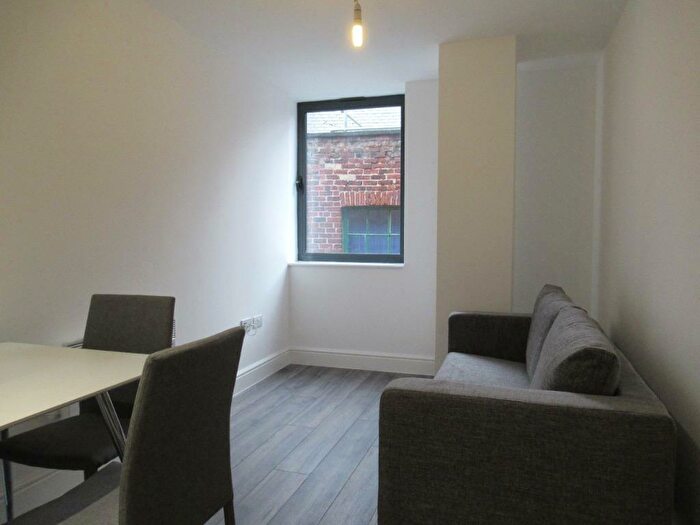 1 Bedroom Apartment To Rent In Queen Street, City Centre, Sheffield, S1