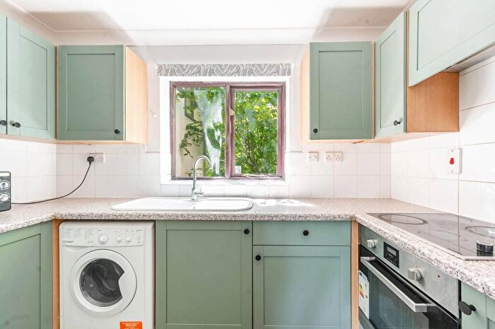 1 Bedroom Flat To Rent In Robina Close, Northwood, HA6