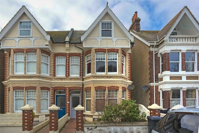2 Bedroom Apartment To Rent In St. Leonards Road, Hove, East Sussex, BN3