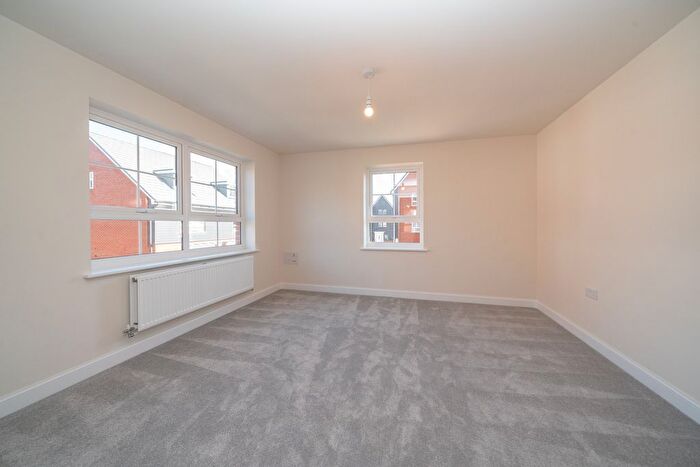 3 Bedroom Semi-Detached House For Sale In Barnes Mews, Broughton, Aylesbury, HP22