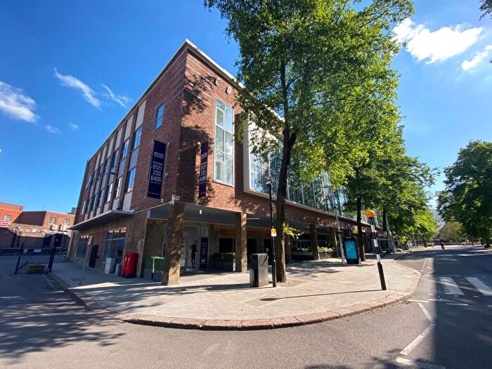 1 Bedroom Apartment For Sale In Corporation Street, The Co-Operative, CV1