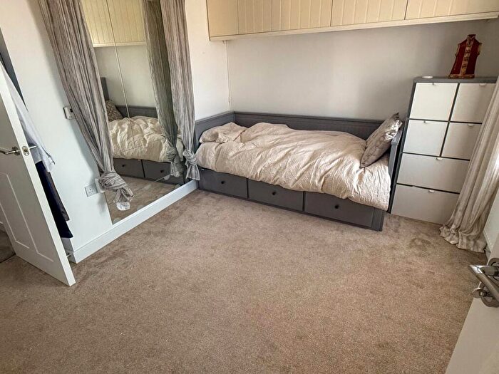 4 Bedroom Town House For Sale In Cogent Crescent, Newbury, RG14