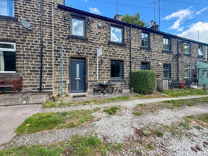 3 Bedroom Cottage For Sale In Penistone Road, New Mill, Holmfirth, HD9