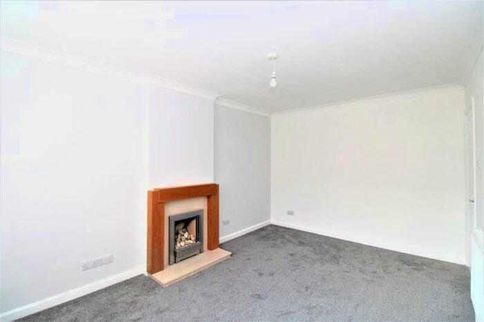2 Bedroom Semi-Detached Bungalow For Sale In Wensleydale, Hull, HU7