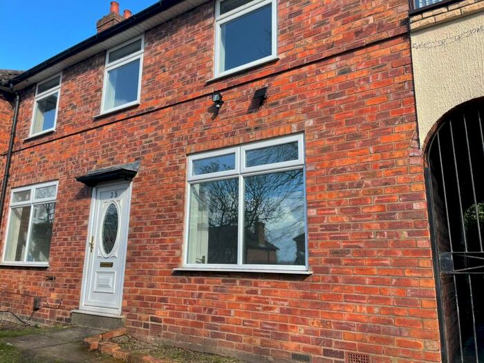 3 Bedroom House To Rent In Shaftesbury Street, West Bromwich, B71
