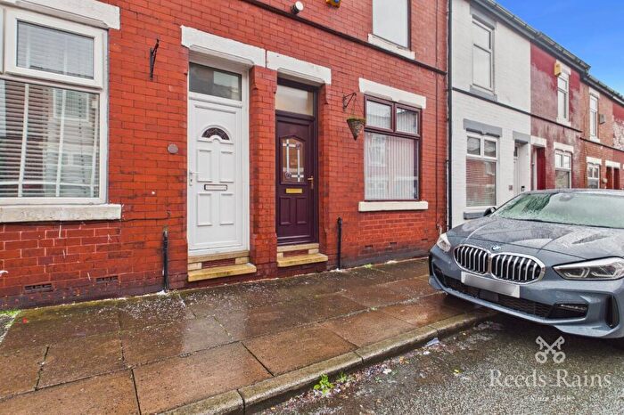 2 Bedroom Terraced House To Rent In Emerson Street, Salford, Greater Manchester, M5