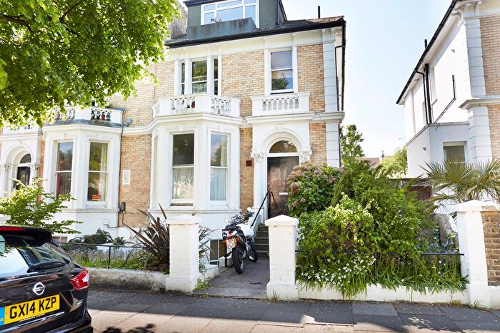 Studio To Rent In Denmark Villas, Hove, BN3
