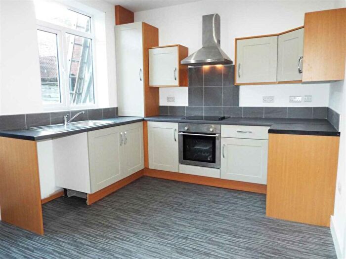 2 Bedroom Terraced House To Rent In Duckworth Street, Shaw, OL2