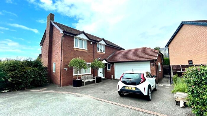 4 Bedroom Detached House For Sale In Marine Gardens, Deganwy, Conwy, LL31