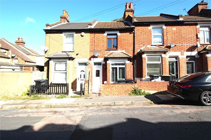 2 Bedroom Terraced House To Rent In Wingfield Road, Gravesend, Kent, DA12