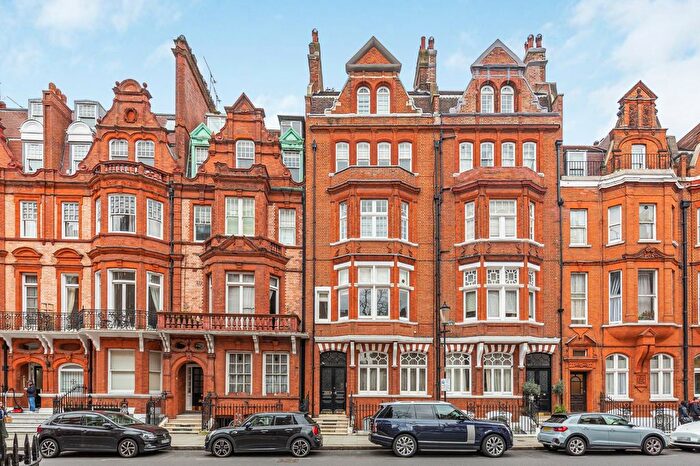 2 Bedroom Flat For Sale In Draycott Place, Chelsea, London, SW3