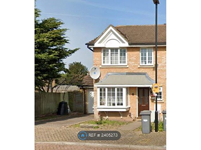 3 Bedroom Semi-Detached House To Rent In Westminster Close, Feltham, TW14