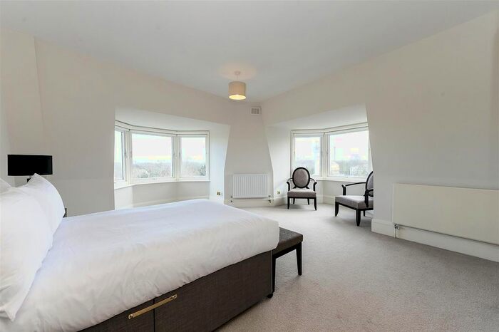 4 Bedroom Flat To Rent In Park Road, London, NW8