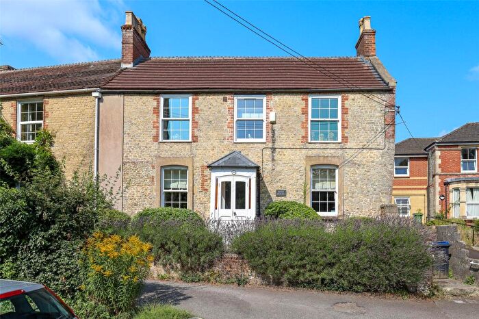 4 Bedroom Detached House For Sale In Sambourne Road, Warminster, Wiltshire, BA12