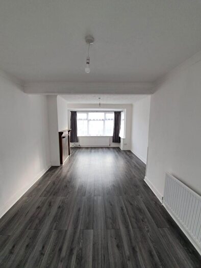 3 Bedroom Terraced House For Sale In Scotland Green Road, Enfield, Greater London, EN3