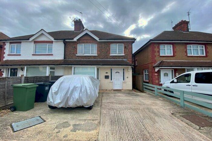 3 Bedroom Semi-Detached House To Rent In Kingston Road, Eastbourne, BN22