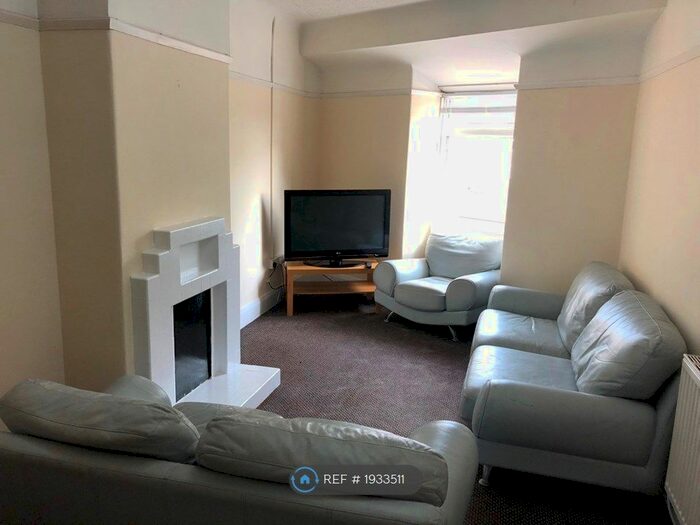 2 Bedroom Flat To Rent In Dunbabin Road, Liverpool, L16