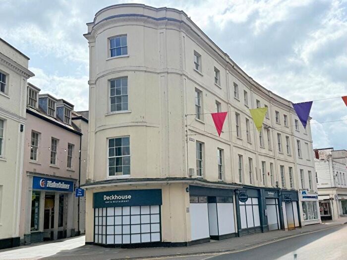 2 Bedroom Flat To Rent In Cheapside, Taunton, TA1