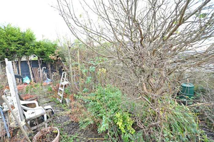 2 Bedroom Semi-Detached Bungalow For Sale In Charnwood Road, Burton-On-Trent, DE13