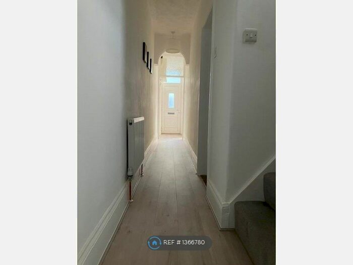 3 Bedroom Terraced House To Rent In Telephone Road, Southsea, PO4