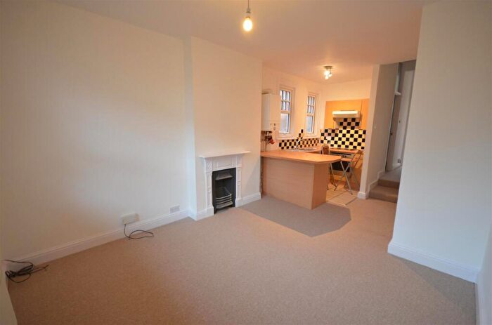 1 Bedroom Flat To Rent In London Road, St Albans, AL1