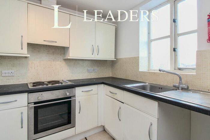 2 Bedroom Flat To Rent In Coates Road, Gosport, PO12