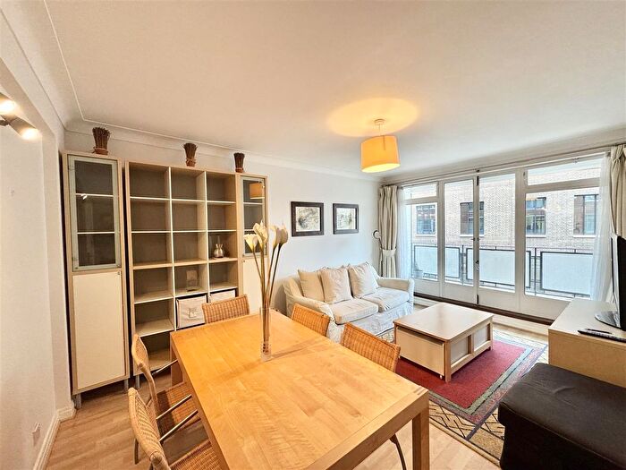 1 Bedroom Flat To Rent In Buckingham Gate, London, SW1E