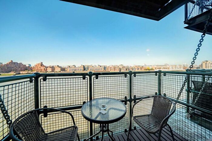 2 Bedroom Flat For Sale In Rotherhithe Street, Rotherhithe, London, SE16