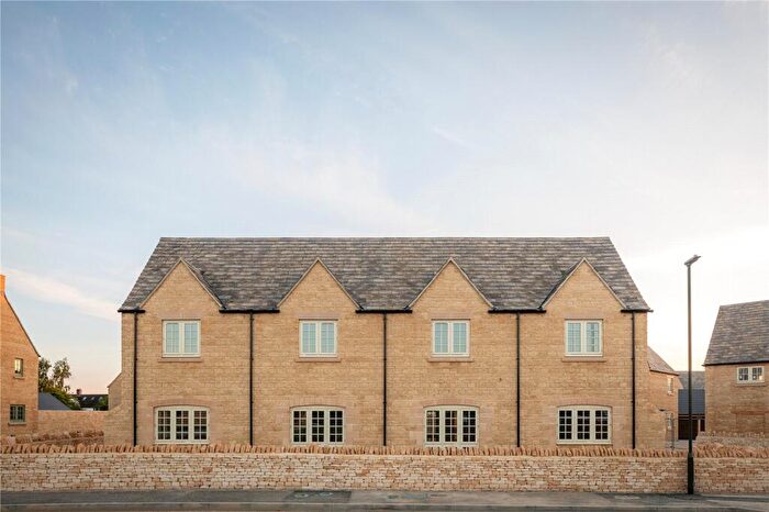 1 Bedroom Apartment For Sale In Ellenbrook, Stow Road, Moreton-In-Marsh, Gloucestershire, GL56