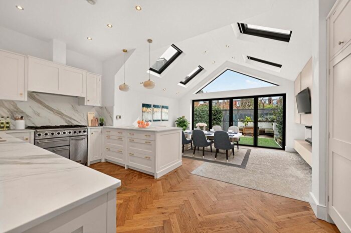 4 Bedroom Terraced House To Rent In Rusthall Avenue, Bedford Park, W4