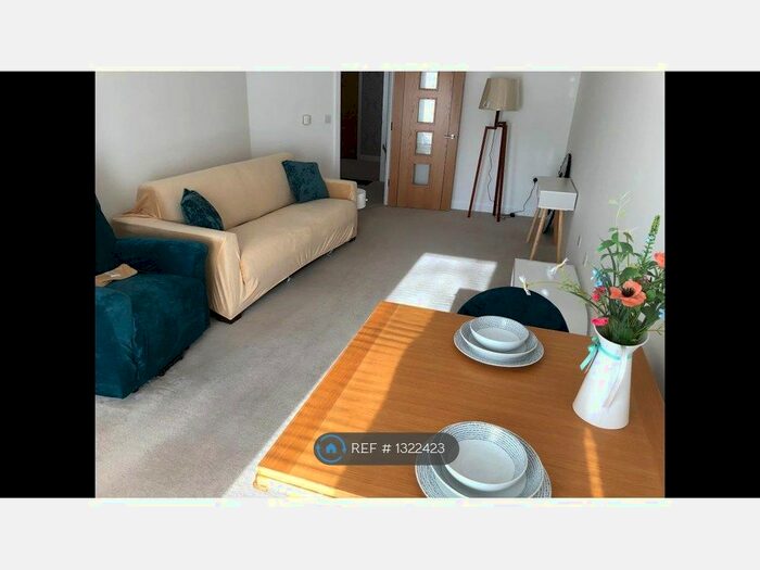 1 Bedroom Flat To Rent In Northwick Park Road, Harrow, HA1