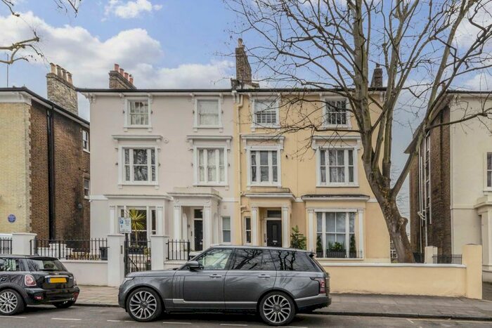 Studio To Rent In Marlborough Hill, London, NW8