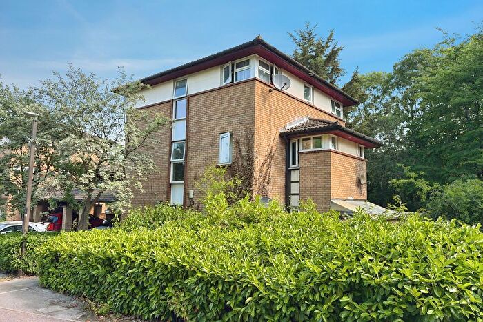 1 Bedroom Flat For Sale In Carrick Road, Fishermead, Milton Keynes, MK6