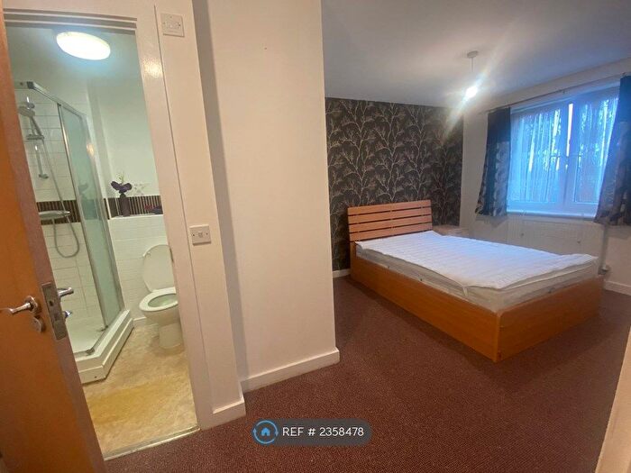 2 Bedroom Flat To Rent In Caldon House, Northolt, UB5