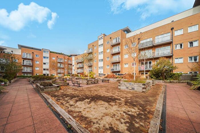 1 Bedroom Flat For Sale In Whitestone Way, Croydon, CR0