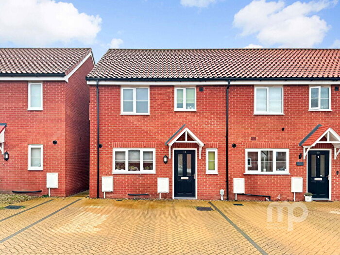 3 Bedroom End Of Terrace House For Sale In Granger Crescent, Wymondham, NR18