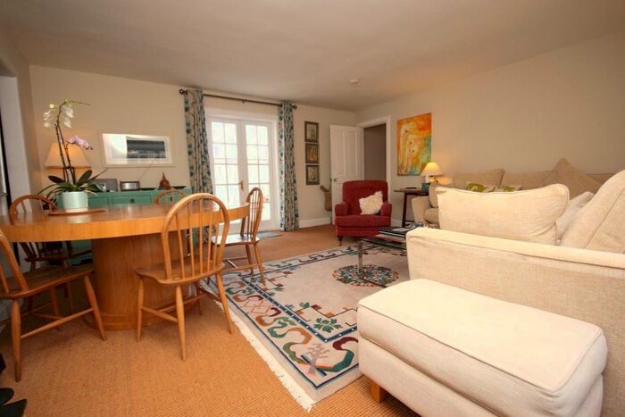 3 Bedroom Flat To Rent In Lasswade, EH18