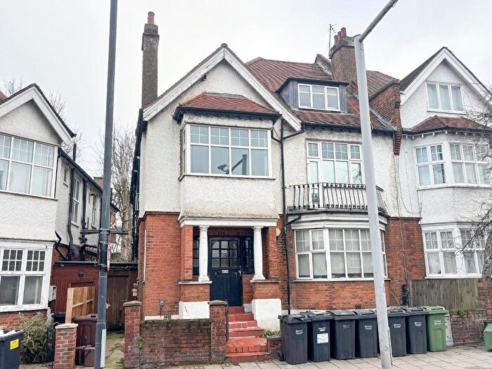 3 Bedroom Flat For Sale In Finchley Road, Ground Floor Flat, London, NW3