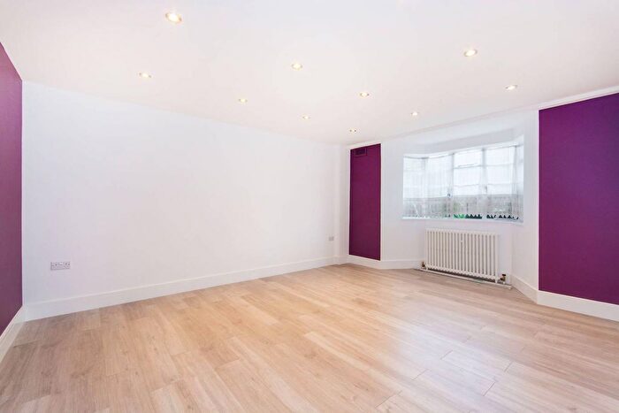 1 Bedroom Flat To Rent In Streatham Hill, Streatham Hill, London, SW2