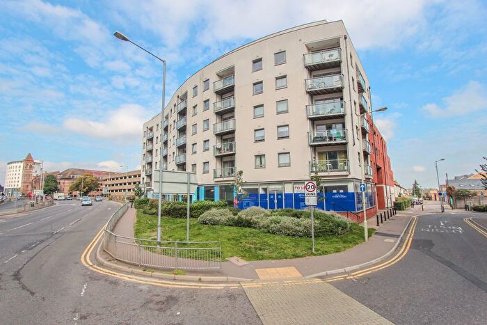 1 Bedroom Flat For Sale In Loates Lane, Watford, WD17