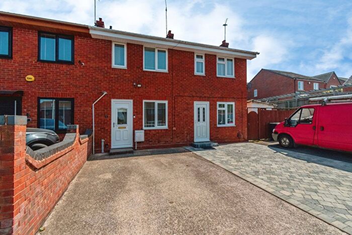2 Bedroom Terraced House For Sale In Cheyney Close, Wolverhampton, West Midlands, WV6