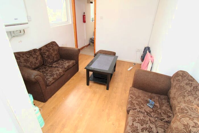 5 Bedroom Terraced House To Rent In Lewis Street, Treforest, Pontypridd, CF37